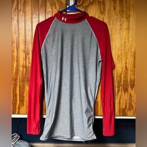 Mens UA long sleeved top size XL